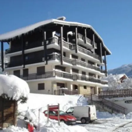 Ensoleille A Notre-dame-de-bellecombe, Proche Pistes, Balcon, Parking, Casier A Ski, 4 Pers. - Fr-1-595-28 Apartment